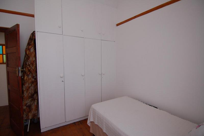 To Let 2 Bedroom Property for Rent in Bantry Bay Western Cape